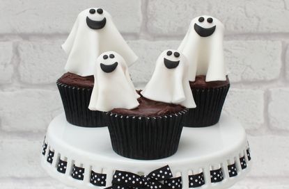 Ghost cake decorations