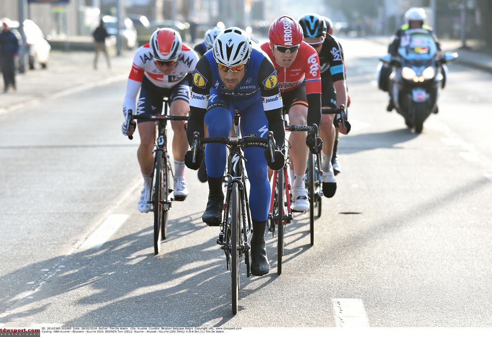 Tom Boonen leads a crack group in Kuurne-Brussel-Kuurne