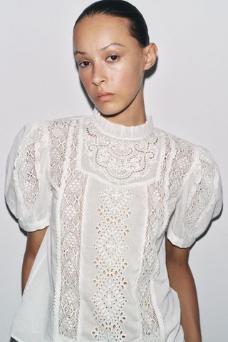 kAREmbyZzrmGzCcYwZqyiX-320-80 أفضل 8 مشتريات صيف Zara ، وفقًا لمحرر