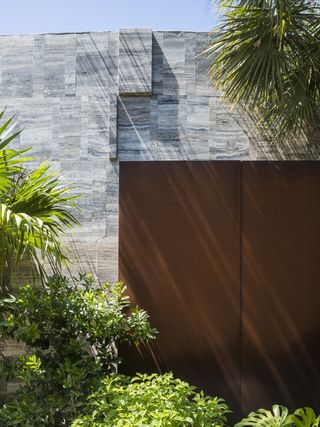 The Coconut Grove Gatehouse by Rene Gonzalez detail