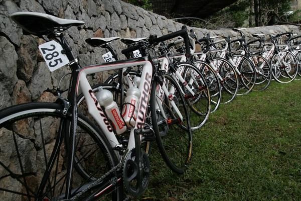 PSK-Whirlpool-Author team bikes await their riders.