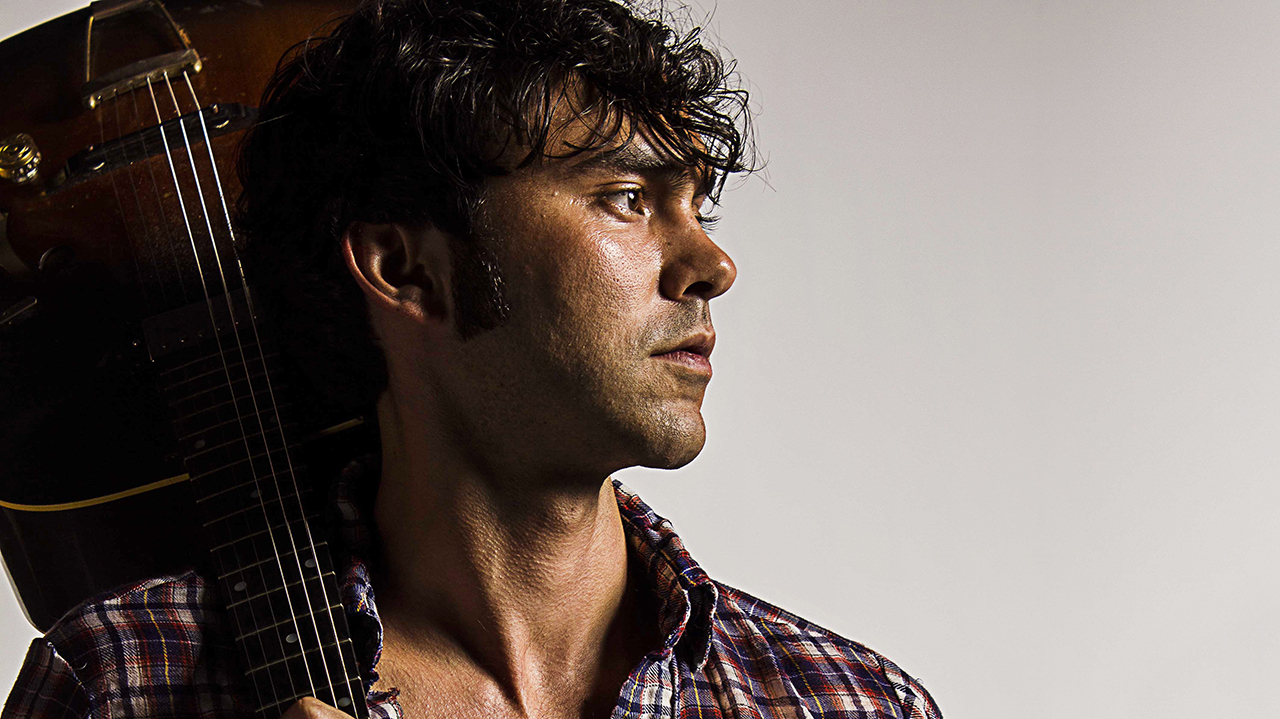 Photo of singer/songwriter Shakey Graves