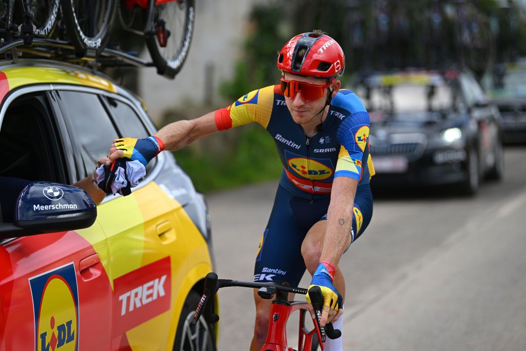 ALTODAFOIA PORTUGAL FEBRUARY 15 Tao Geoghegan Hart of The United Kingdom and Team Lidl Trek competes during the 50th Volta ao Algarve em Bicicleta 2024 Stage 2 a 1719km stage from Lagoa to Alto da Foia 888m on February 15 2024 in Alto da Foia Portugal Photo by Dario BelingheriGetty Images