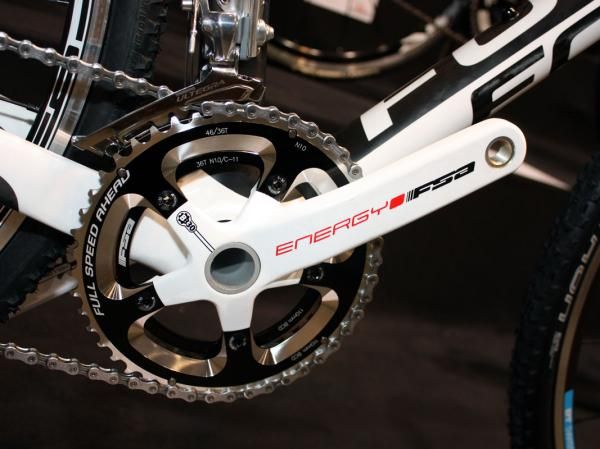 Gearing is suitably 'cross-appropriate with 36/46T chainrings specified across the Mares range.