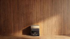 Shark PowerDetect UV Reveal 2-In-1 Vac & Mop in Walnut