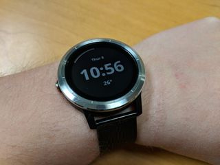 Garmin vivoactive 3 discount and 4 difference