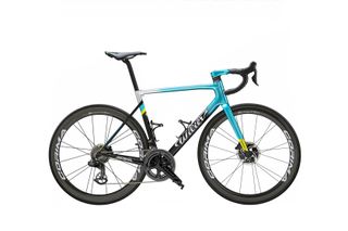 Astana pro team store bikes 2019