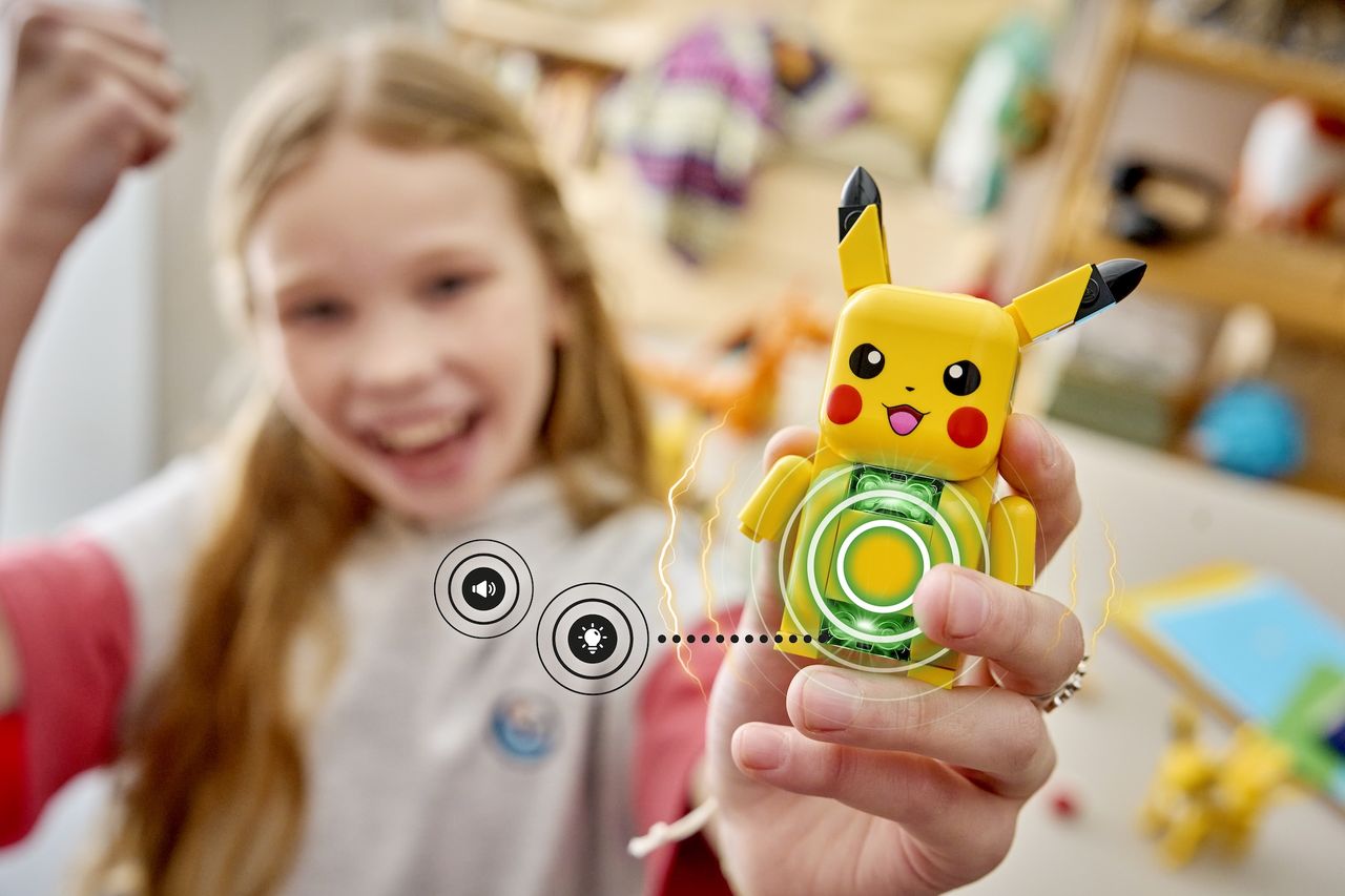 LEGO Pok&eacute;mon SMART PLAY Pikachu treehouse set