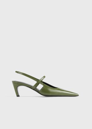 Pohon Laurel Slingback Tajam