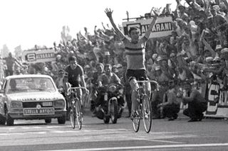 Merckx beats Gimondi CW archive