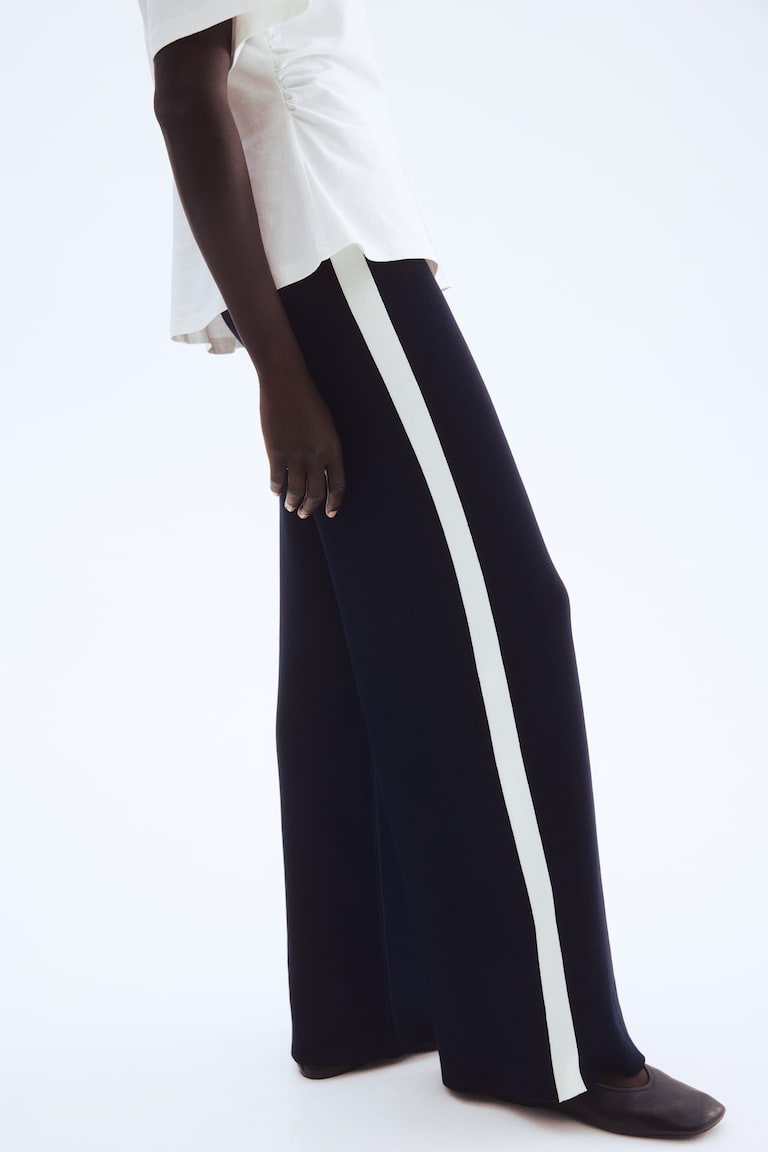 Wide-Leg Pull-On Pants