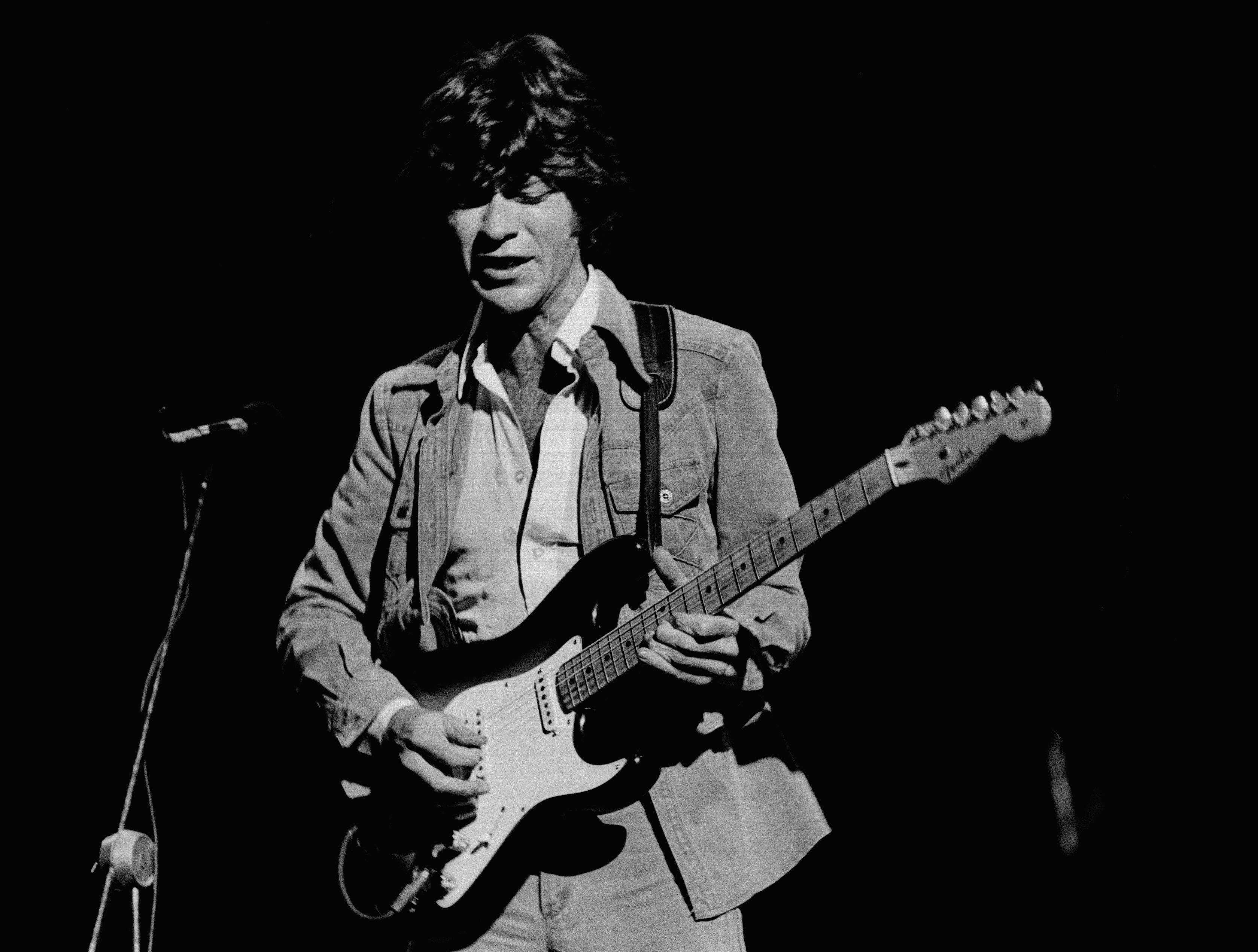See The Band's Robbie Robertson explain how his Martin guitar inspired ...