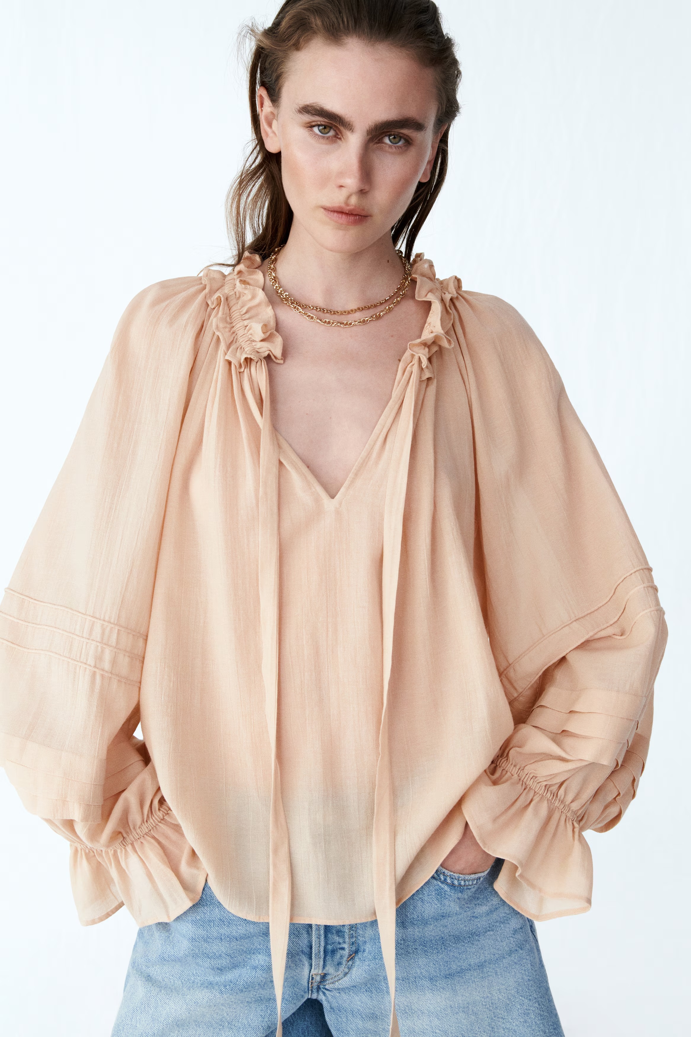 H&amp;amp;M, Frill-Collared Blouse