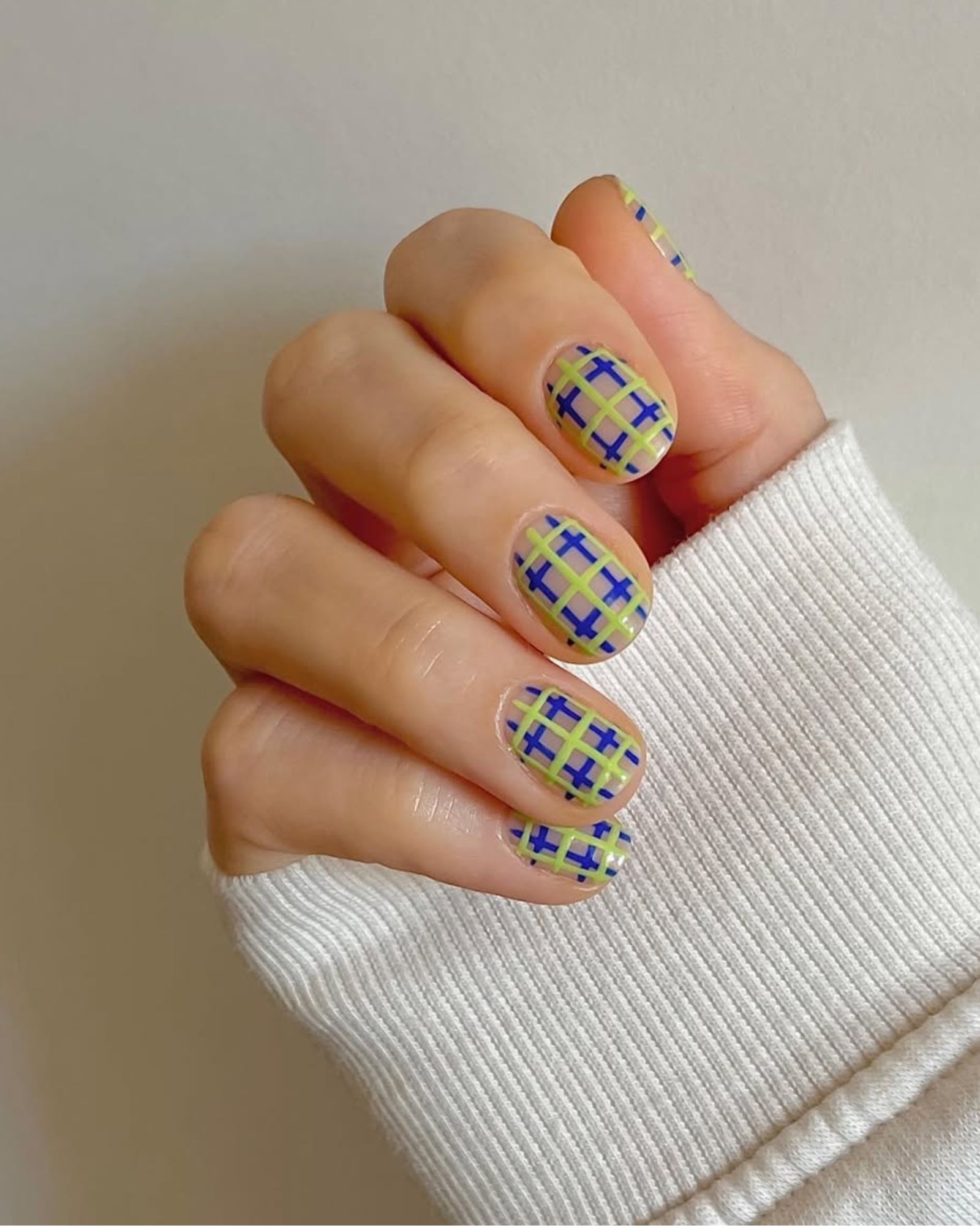 Checkered Nails @pink_oblivion