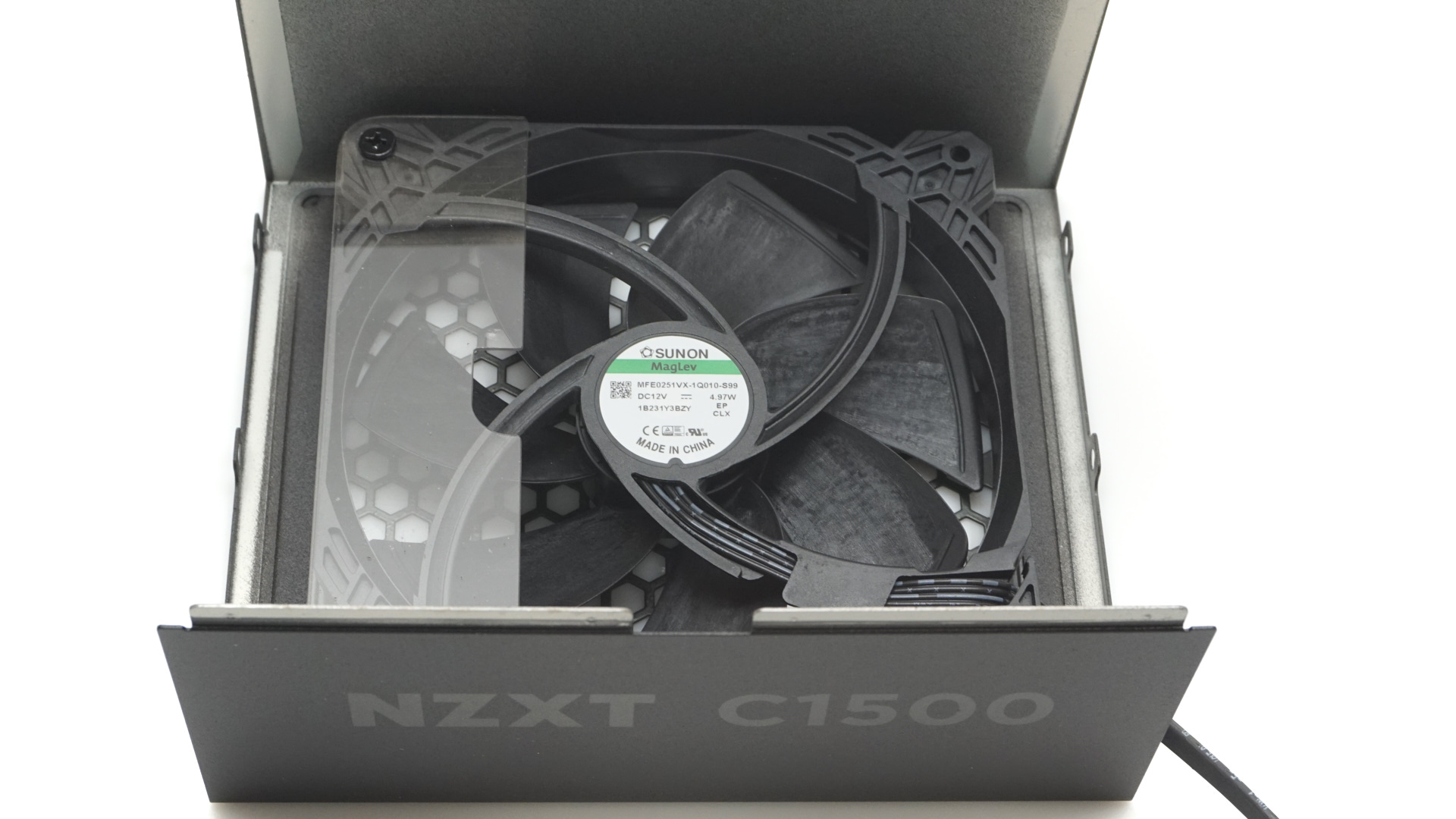 NZXT C1500