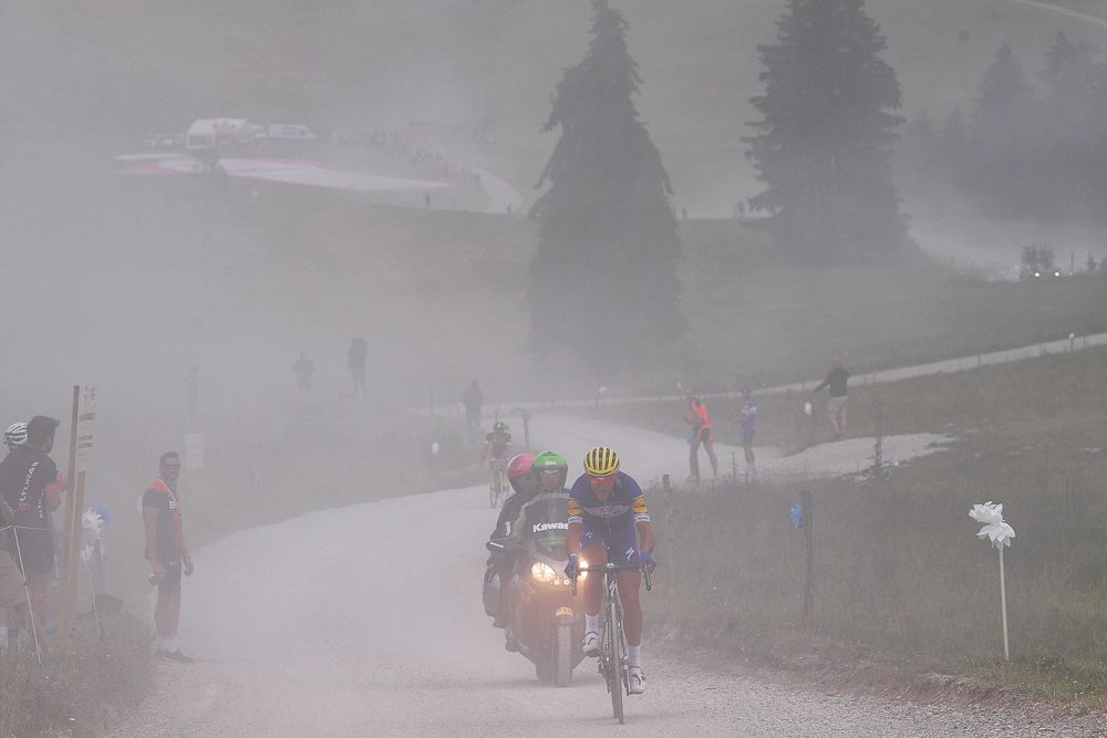 Philippe Gilbert (Quick-Step Floors) rides through the dust toward Col Des Gli&egrave;res
