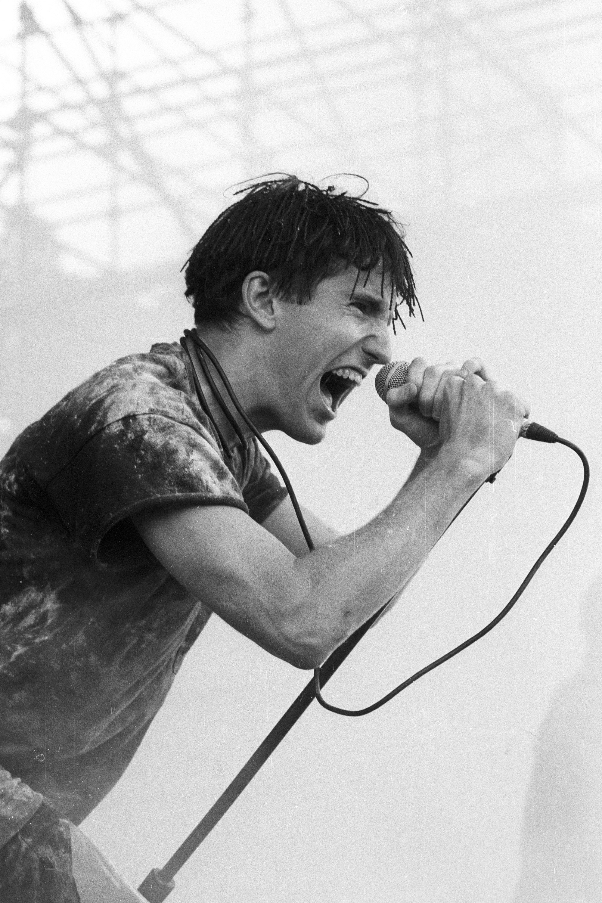 Trent Reznor screaming on stage