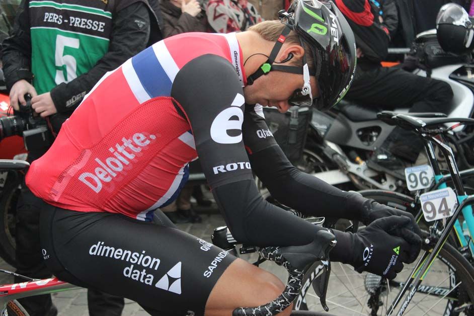 Edvald Boasson Hagen focuses buefore the start