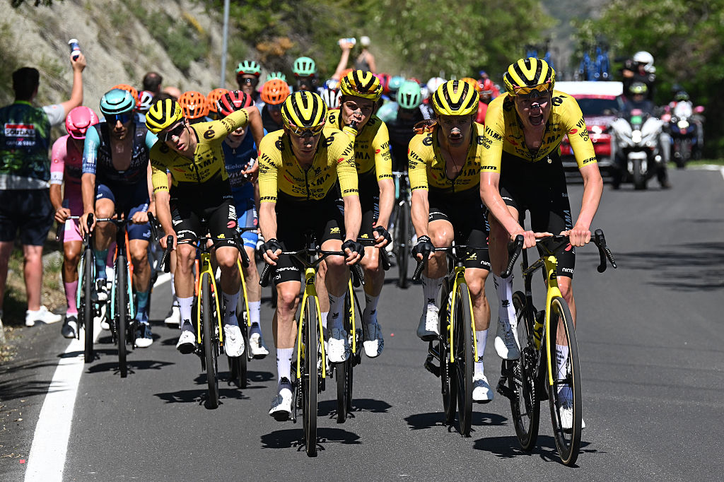 PILA - GRESSAN, ITALY - MAY 23: Tim Rex of Belgium and Team Visma | Lease a Bike leads the peloton during the 109th Giro d&amp;amp;apos;Italia 2026, Stage 14 a 133km stage from Aosta to Pila - Gressan 1789m / #UCIWT / on May 23, 2026 in Pila - Gressan, Italy. (Photo by Tim de Waele/Getty Images)