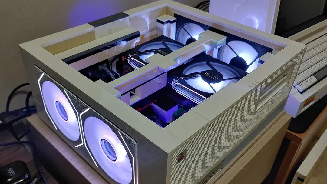 This custom LEGO gaming PC inspired me to get more creative with my builds