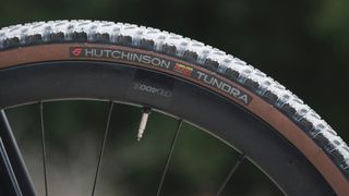 A side-on view of the Hutchinson Tundra gravel tyre