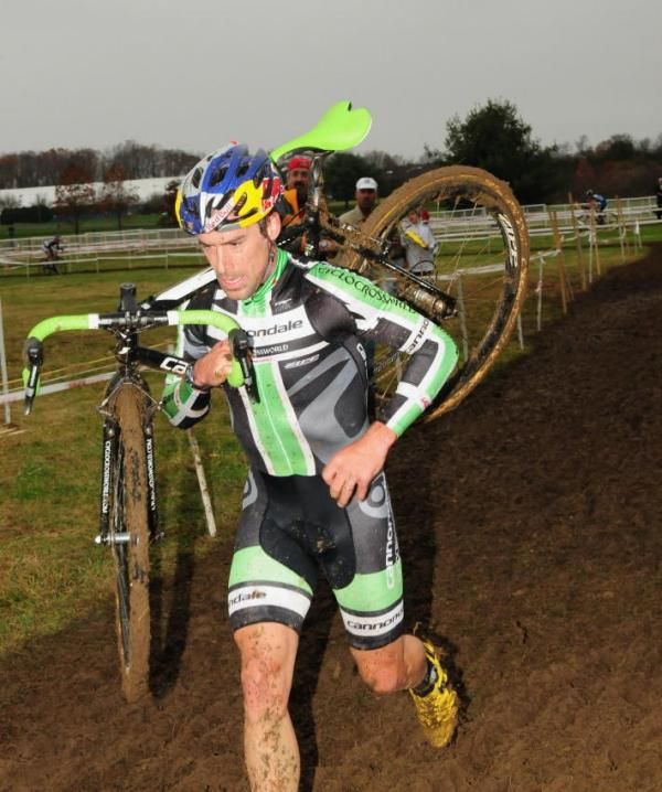 Timothy Johnson (Cannondale/cyclocrossworld.com) on a long run in the mud.