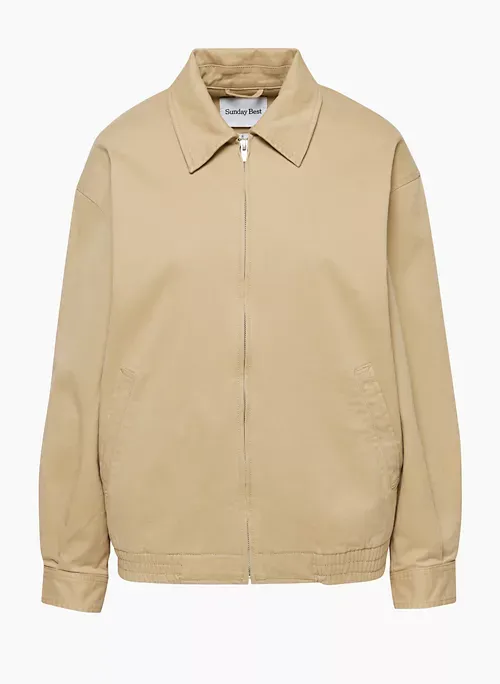 missing-image 31 قطعة أزياء مستوحاة من برادا يمكنك شراؤها لفصل الربيع