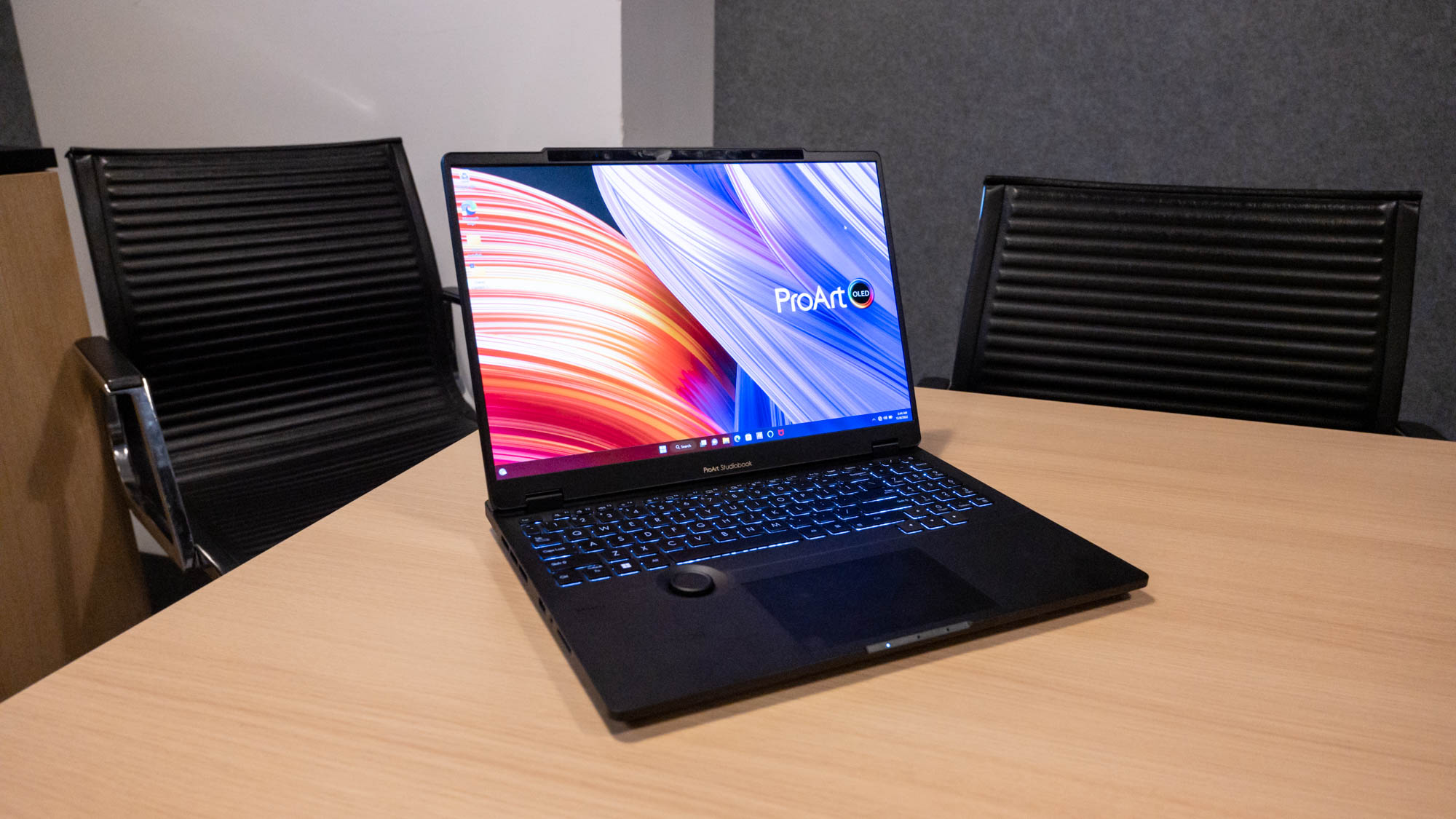 ASUS ProArt StudioBook 16 OLED Review - Create and play with