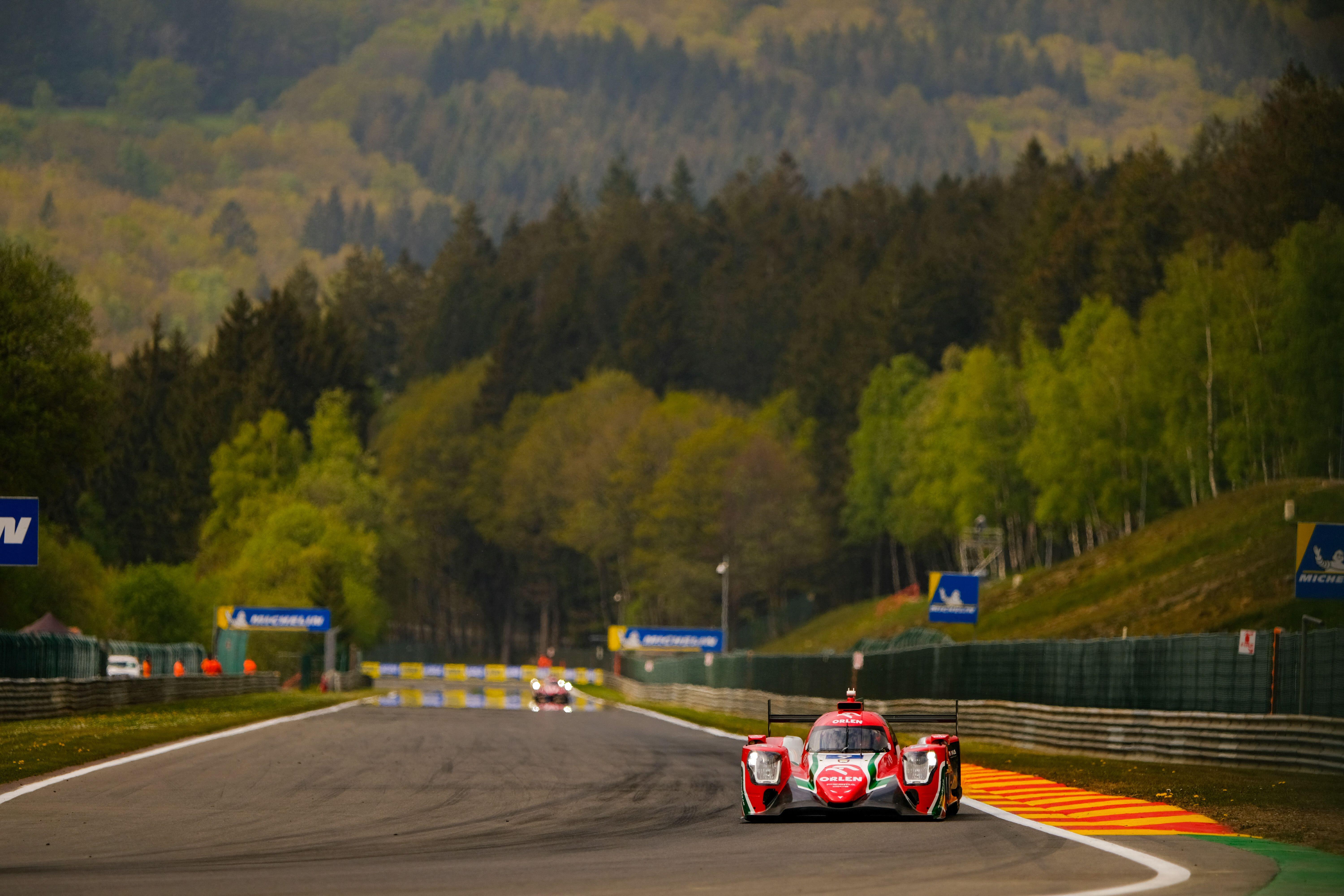 Endurance cars coming down the straight at Spa Francorchamps