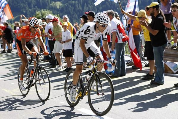 2008 Tour champion Carlos Sastre (Cervelo TestTeam) had no answer for Contador's attack.