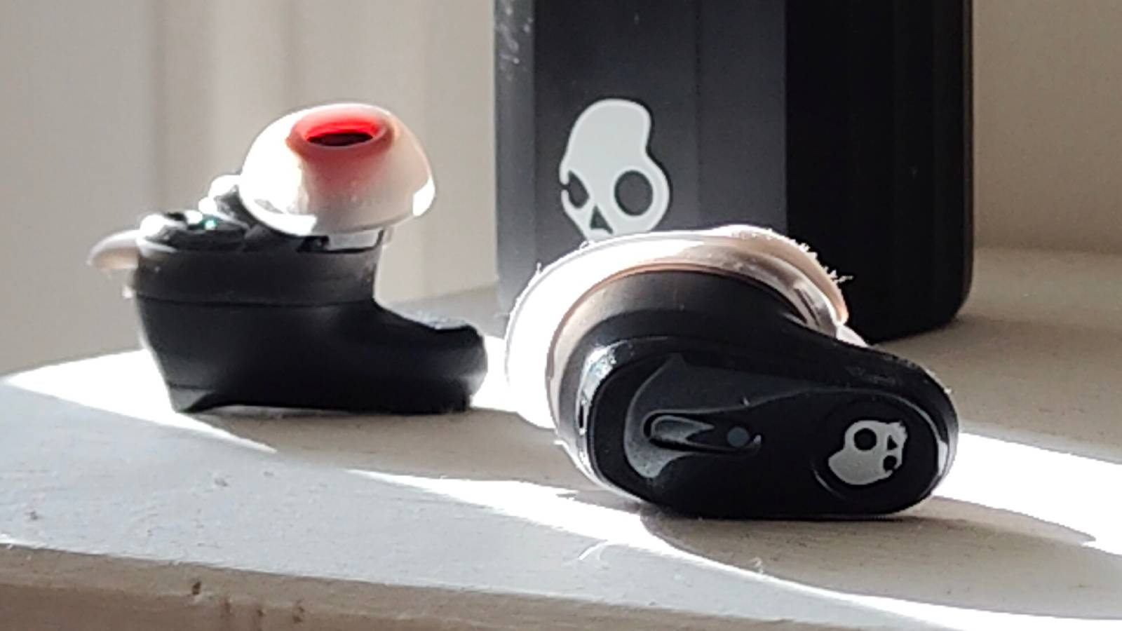 The Skullcandy Method 360 on a shelf.
