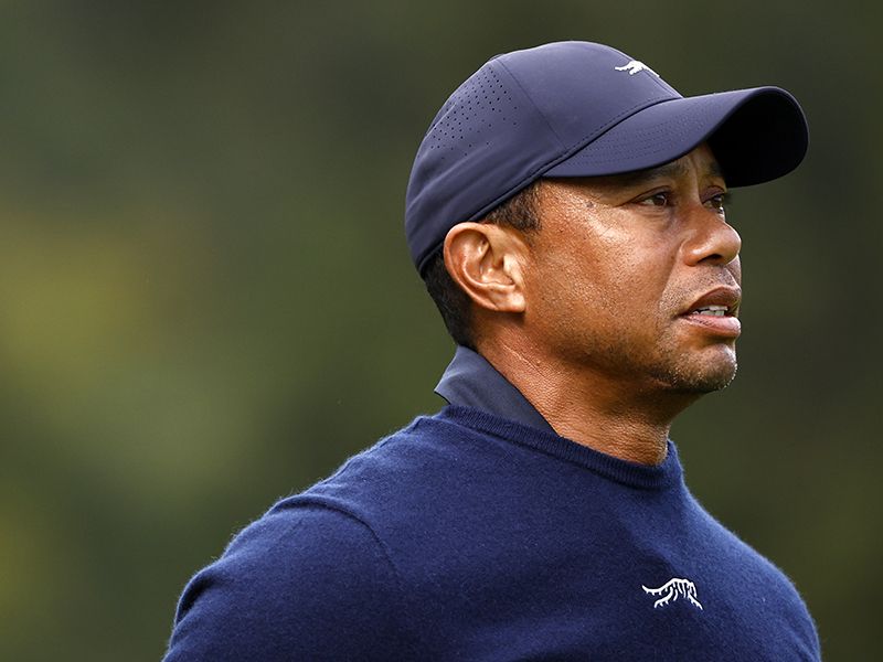 Tiger Woods in Sun Day Red clothing