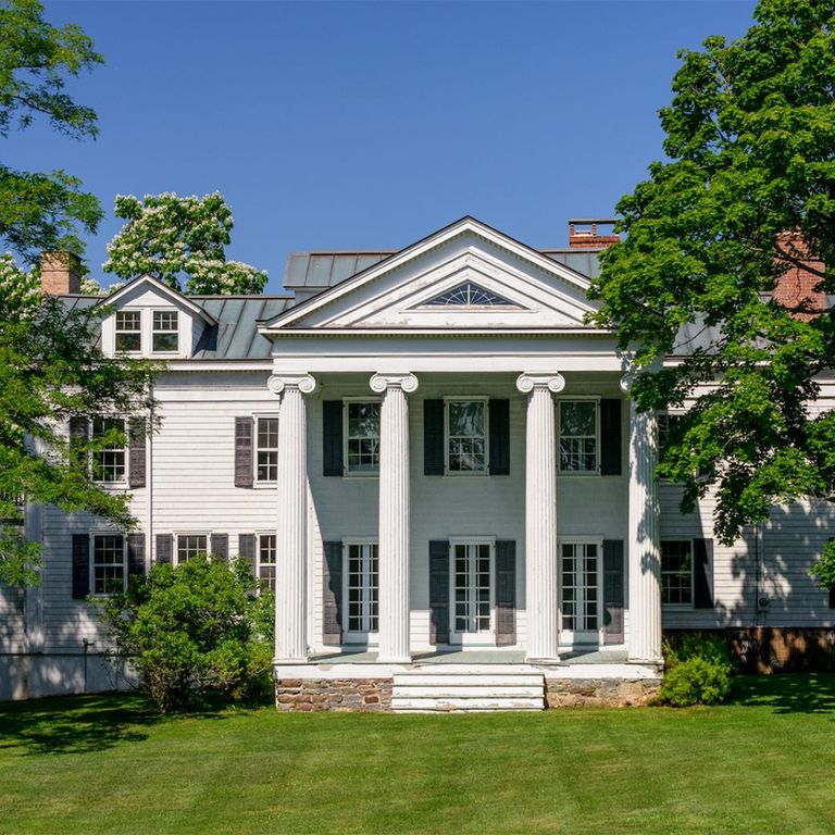 Christie Brinkley's house in the Hamptons goes on sale for $20 million ...
