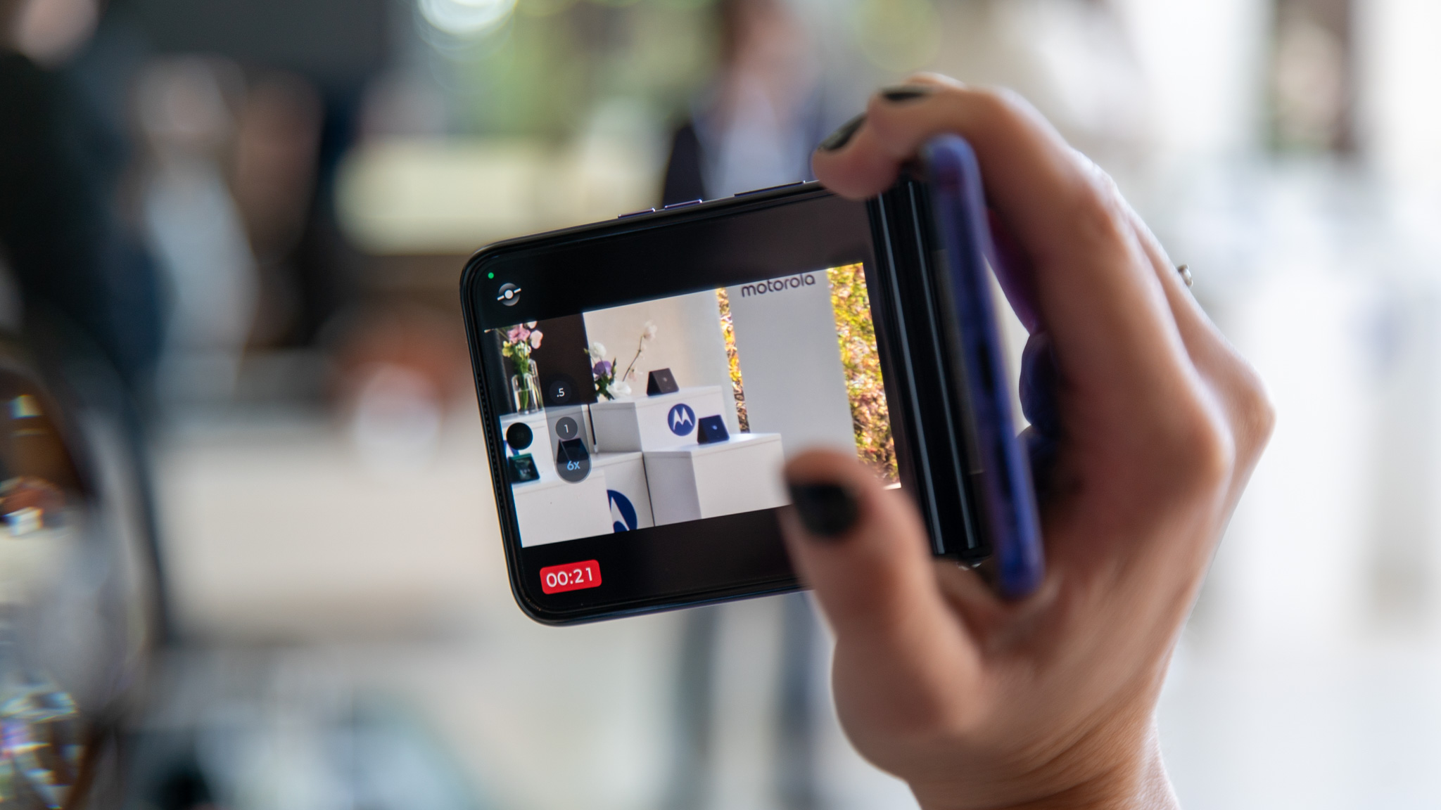 Motorola Razr Ultra 2026 camcorder mode with Rotate to Zoom