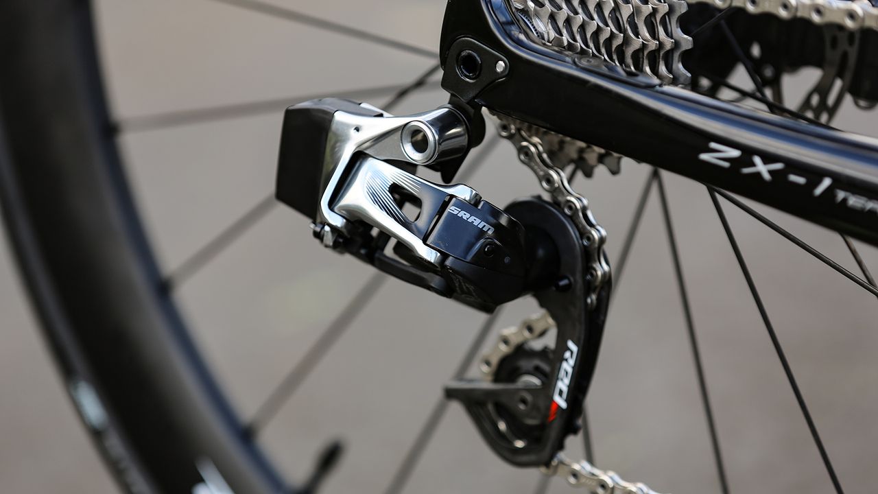 Another look at the rear derailleur