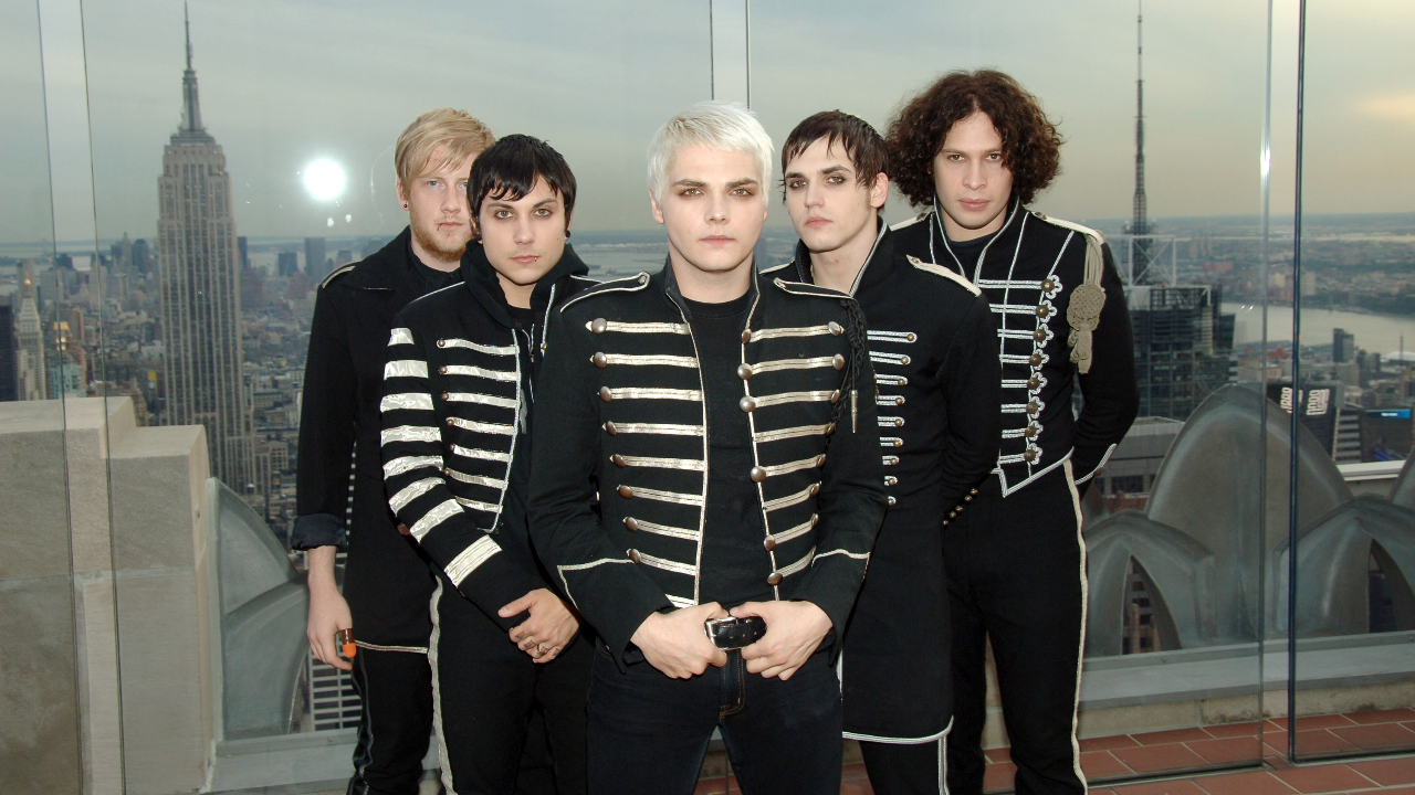 My Chemical Romance overlook a New York skyline in 2006