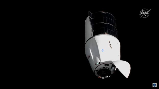 Spacex Dragon Docks At Space Station To Deliver New Solar Arrays And