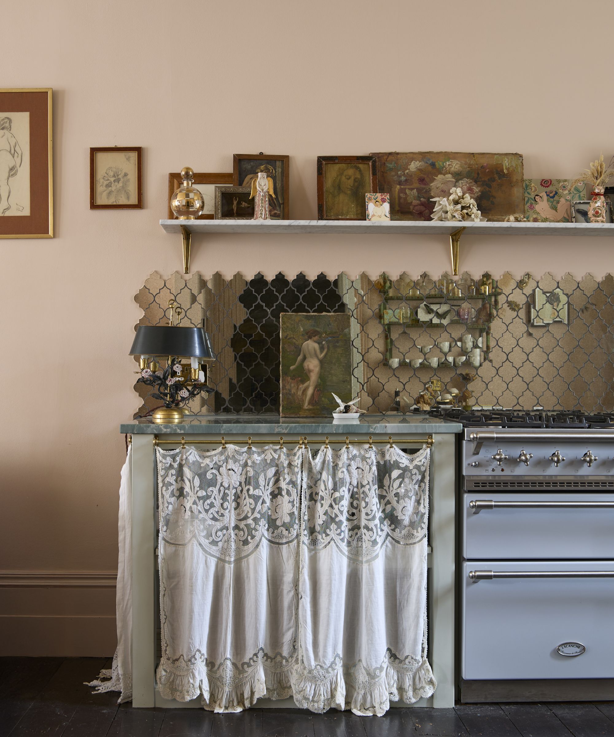 Pearl Lowe's kitchen