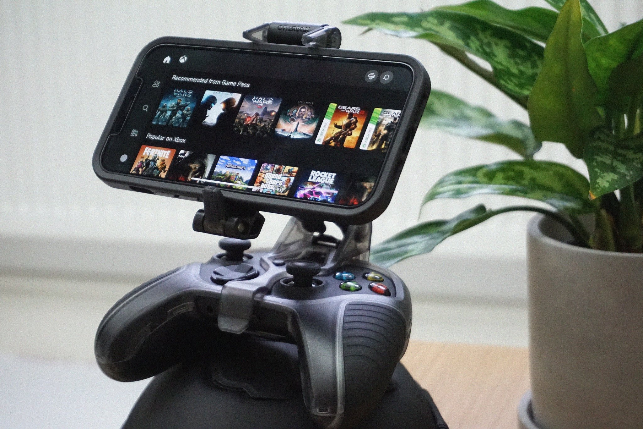 Controller phone mount sales xbox