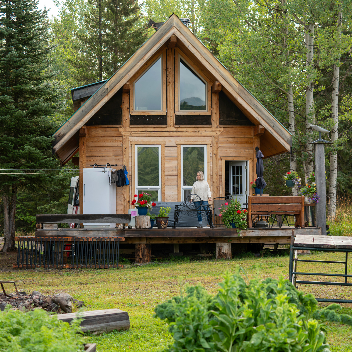 This company wants to pay you £30k to stay at their cutest cottages