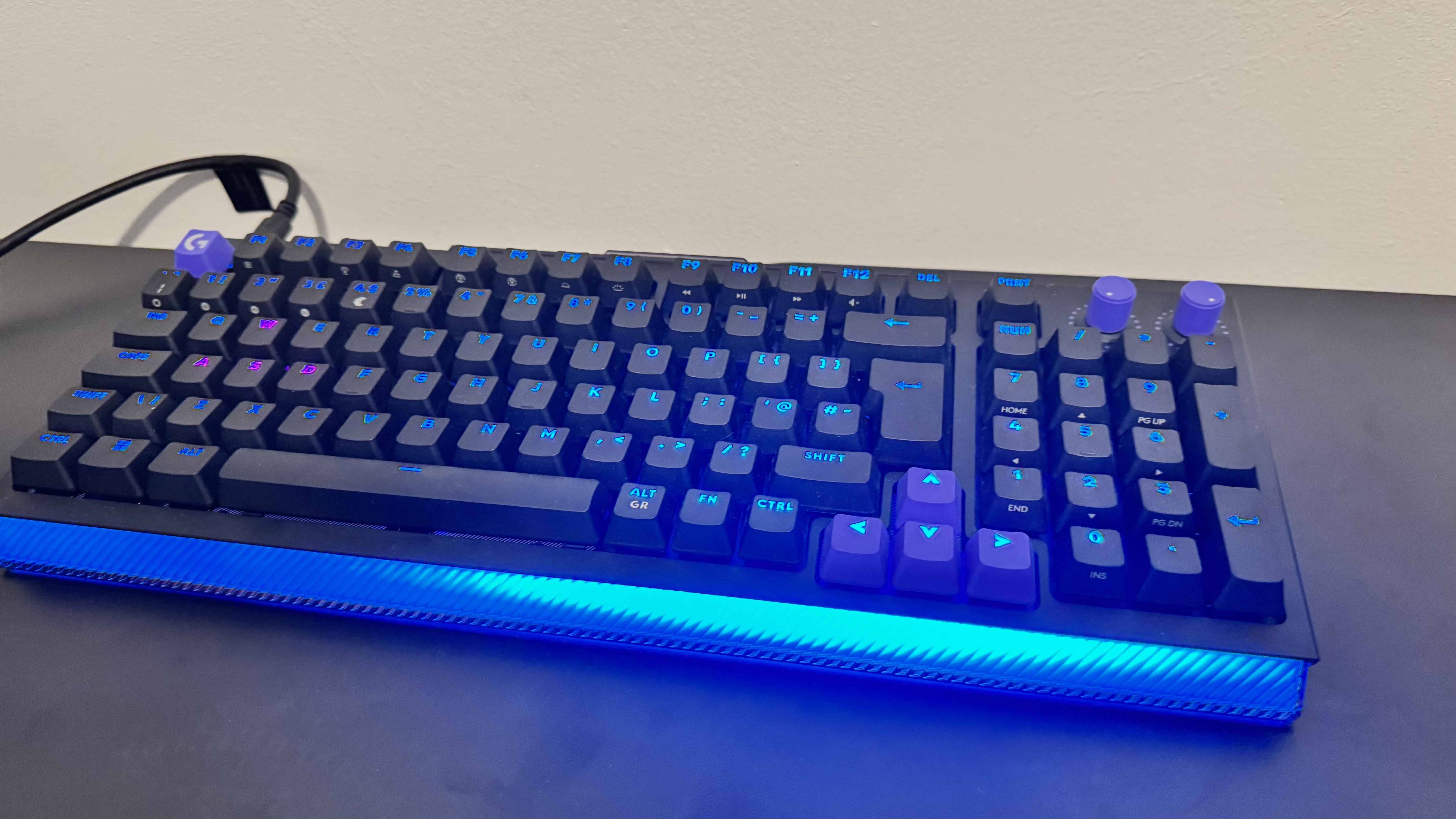 The Logitech G512 X gaming keyboard