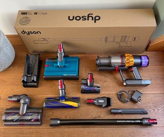 Unboxing the Dyson V15s Detect Submarine
