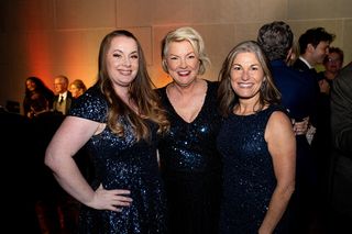 Cable Center president and CEO Jana Henthorn (c.) with Charter’s Keely Buchanan (l.) and Cynthia Carpenter at the Cable Hall of Fame screening. 