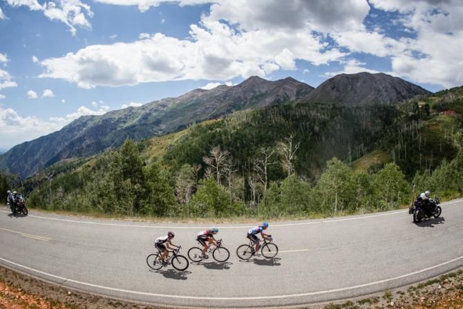The break of three nears the KOM with Lachlan Morton leading Ben King and Carter Jones