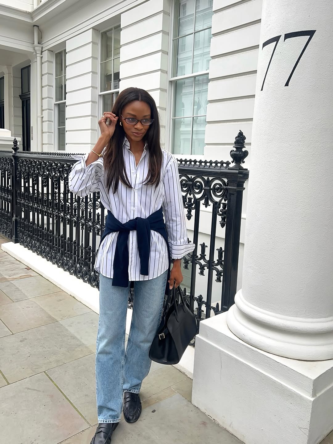 Striped shirt and jeans jeans outfits -