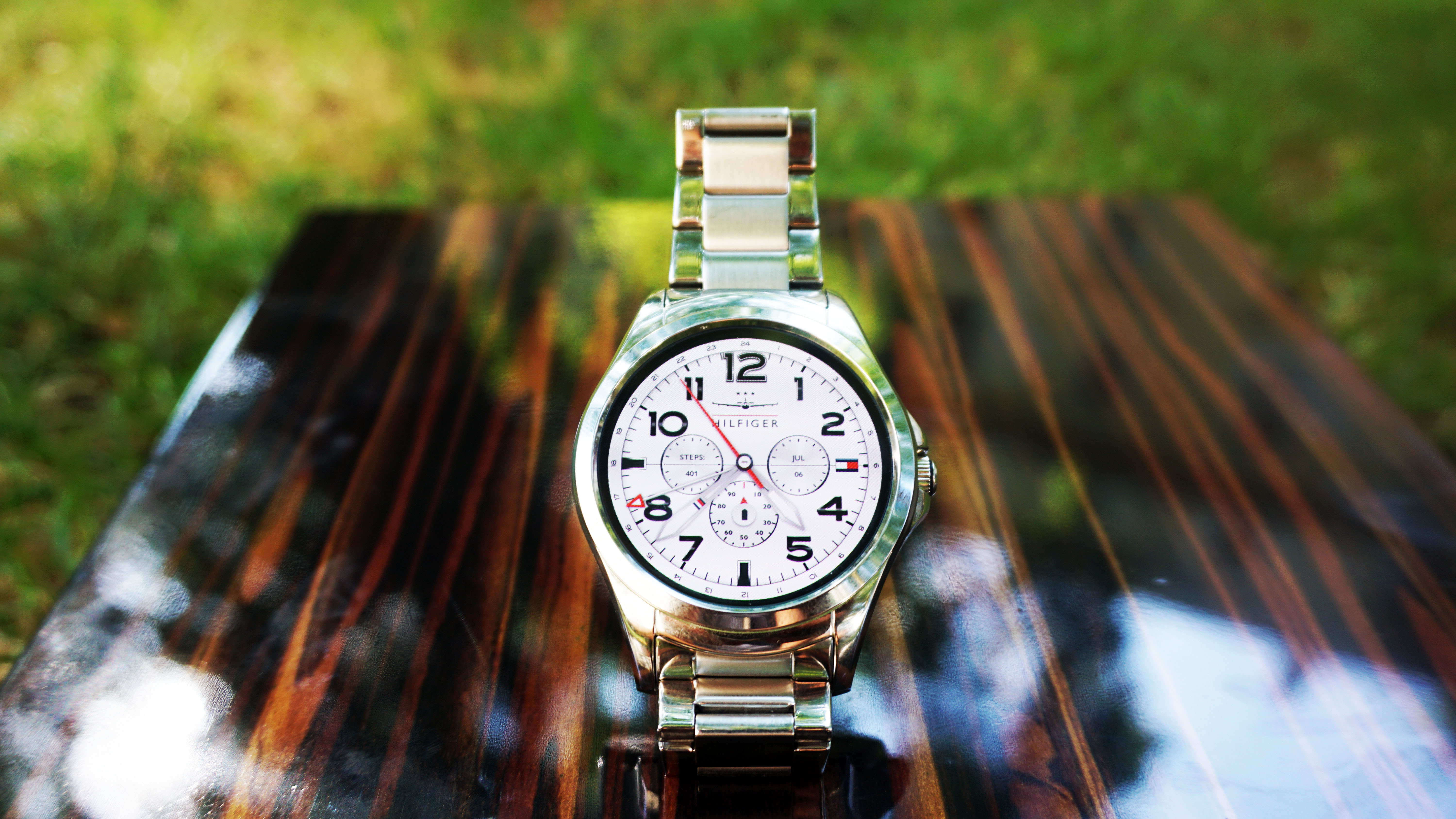 tommy hilfiger watch review