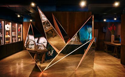 Mirror sculpture in Alexis Bittar jewellery store interior in New York, designed with Scott Pask