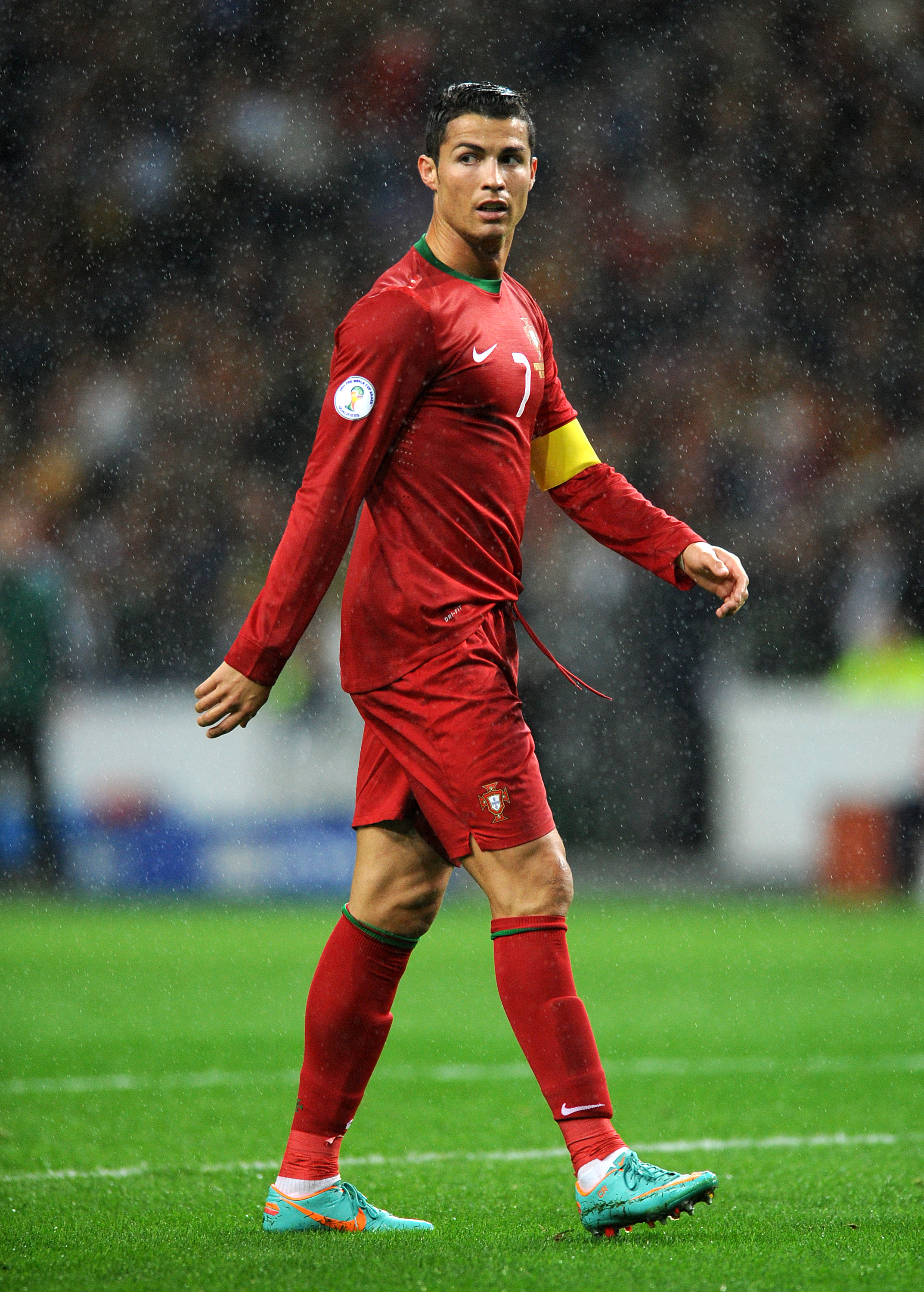 Soccer – 2014 FIFA World Cup – Qualifier – Group F – Portugal v Northern Ireland – Estadio do Dragao