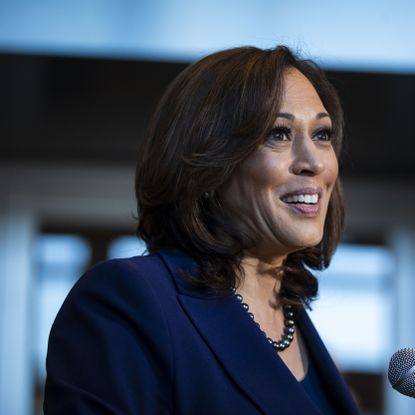 sen kamala harris speaks at her alma mater howard university