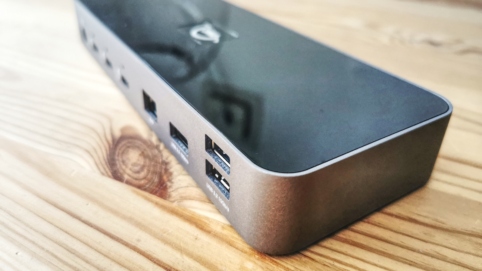 Best laptop docks for MacBook Pro: your already powerful machine will ...